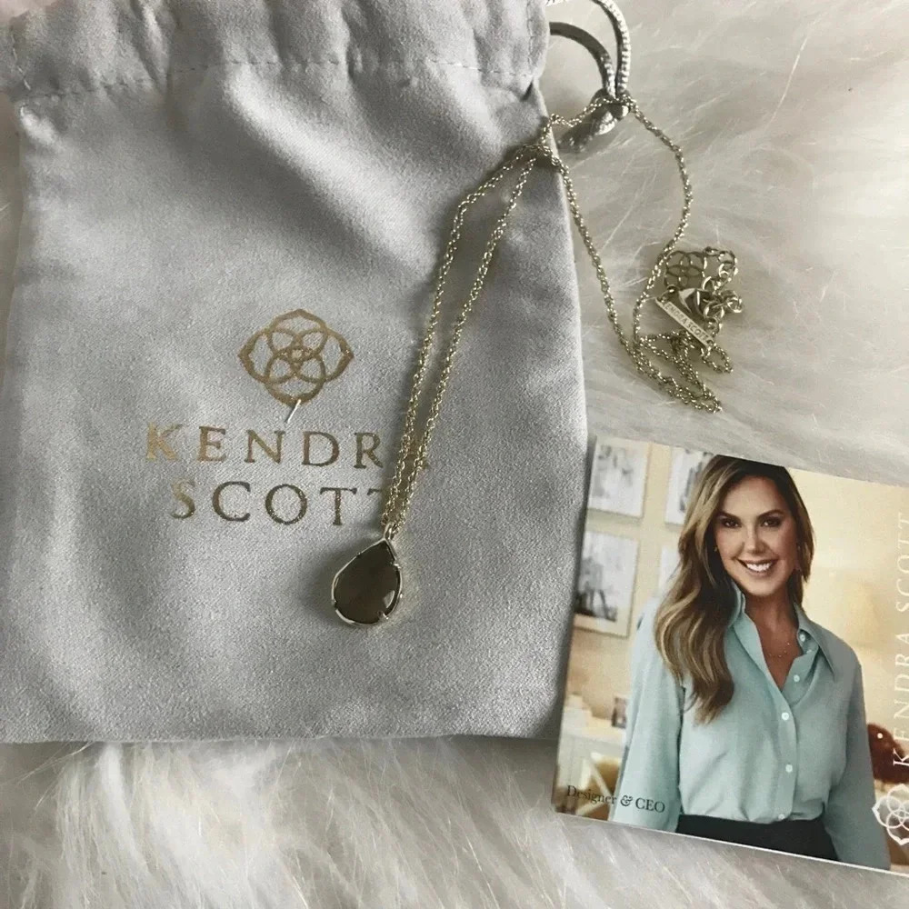 Kendra Scott Kiri Pendant Necklace